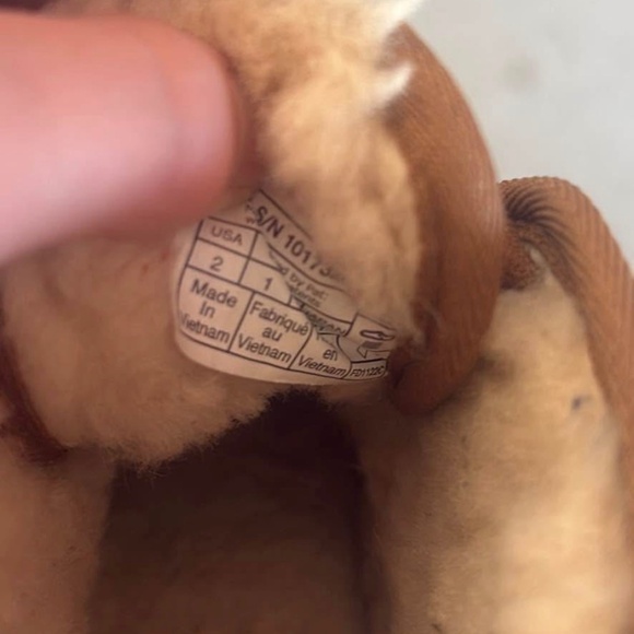 Kids uggs size 2 - Picture 2 of 2